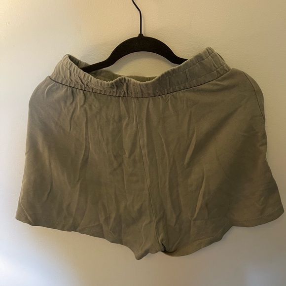 Zara sweat shorts - Picture 2 of 2